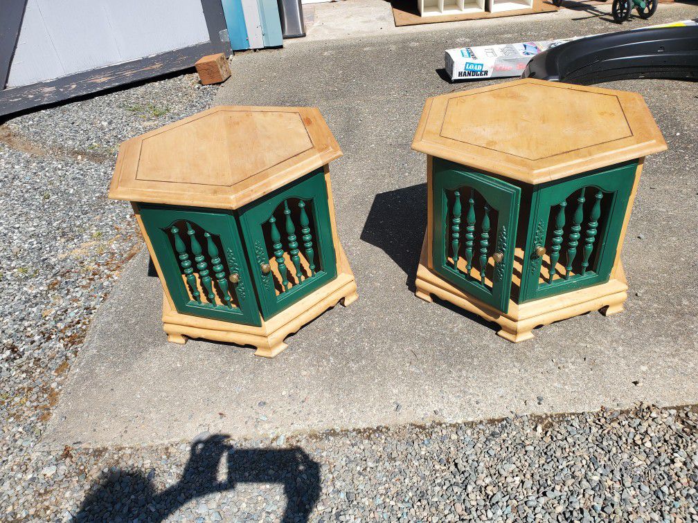 matching side tables 