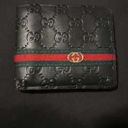 BLACK GUCCI WALLET 