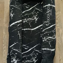 Dockatot for sale, take nursing pillow for free