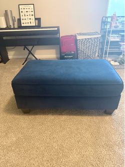 Ottoman, like new, blue