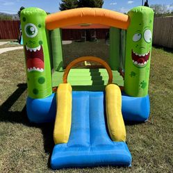 Bounce House with Slide and Blower
