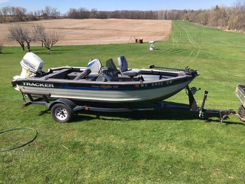 Photo Tracker boat for sale