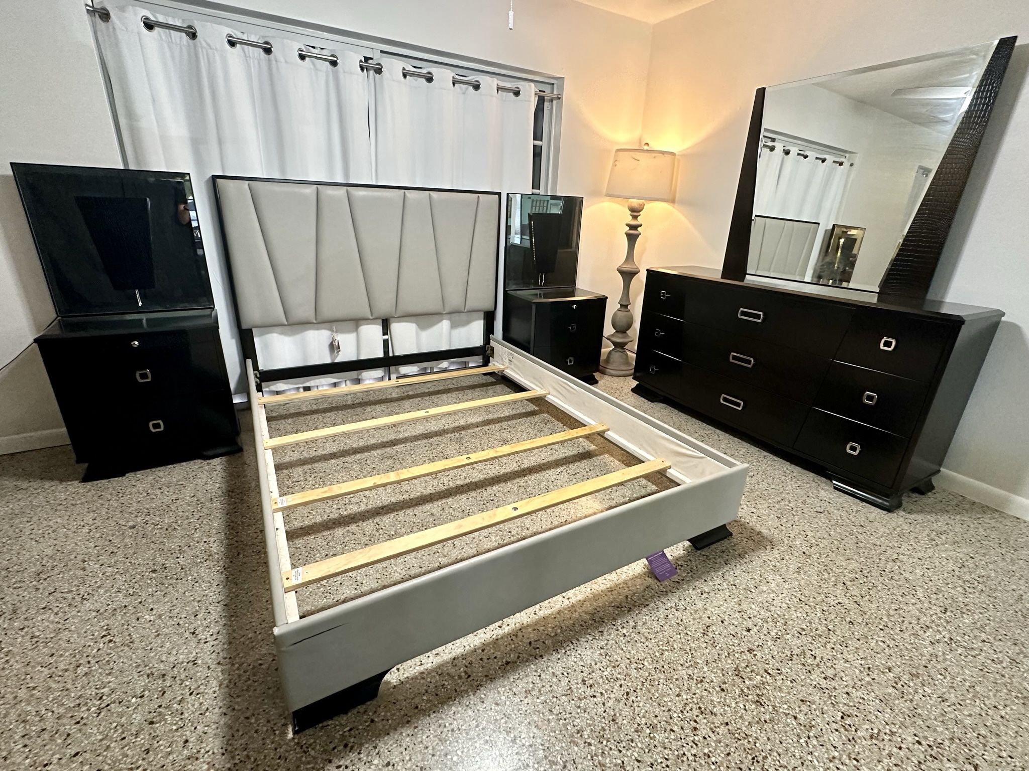 Sofia Vergara Matching Queen Bed Set