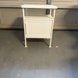 IKEA Grafjallet white metal table