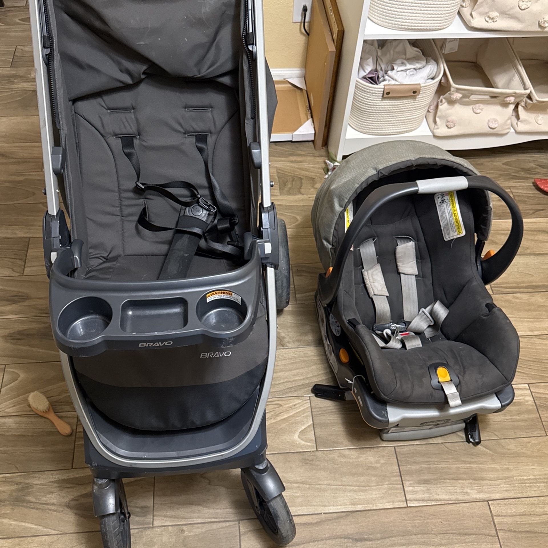 Chicco 3-1 Car Seat And stroller