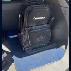 HUSKY TOOL BAG LIKE NEW