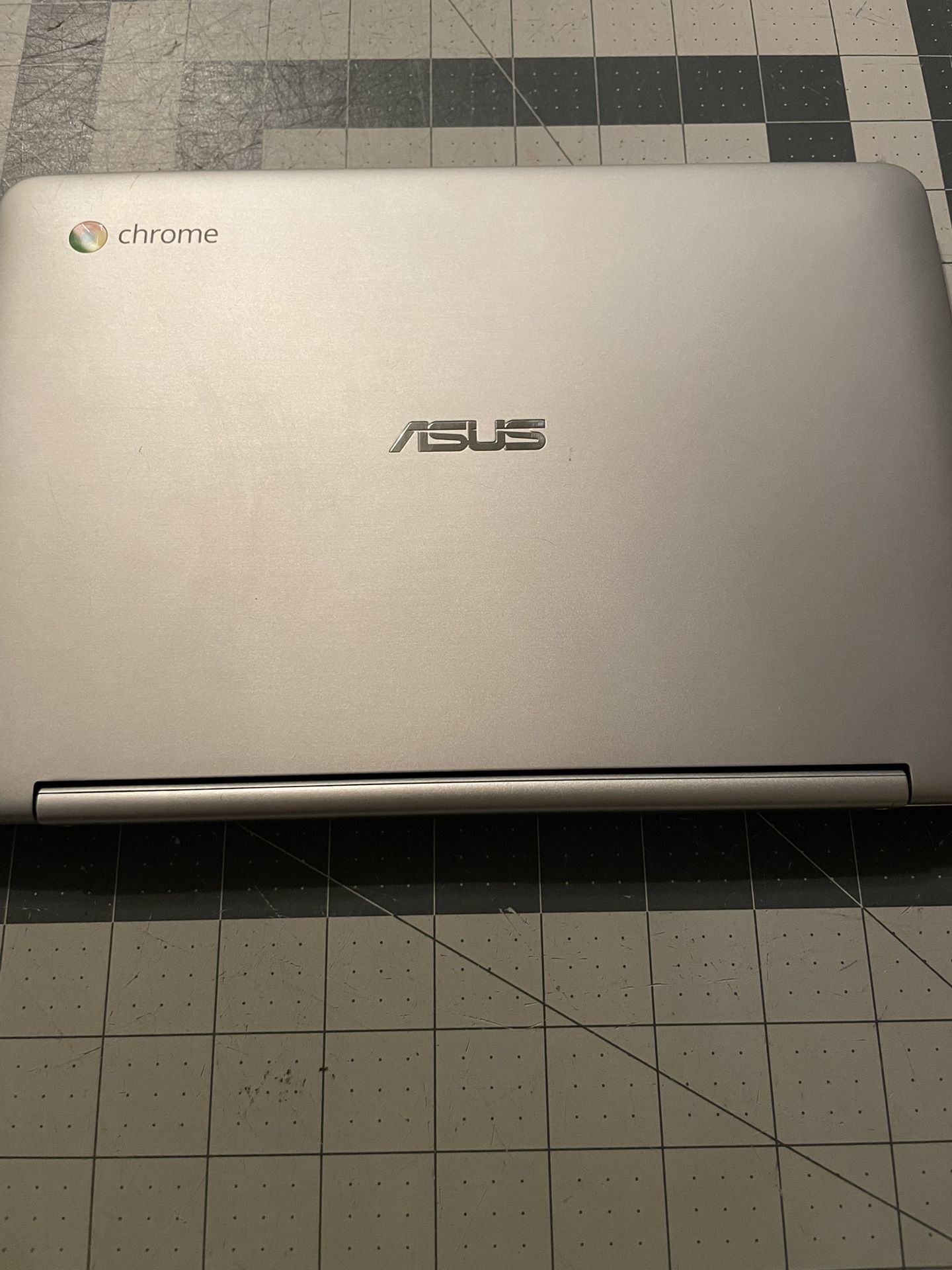 Asus Chromebook
