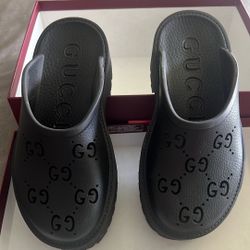 Gucci Shoes 