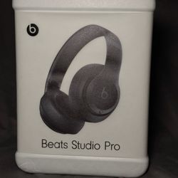 Beats studio Pro Brand New 