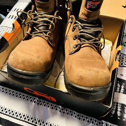 Mens Size 9 Red Wing Work Boots Thumbnail