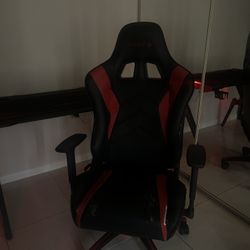 Staples Red Vartan Gaming Chair 