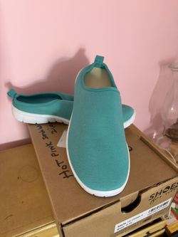 Freedom Fit Slip-on Sneakers (Never Used) Size 8W