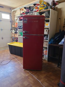 Galanz 7.1 Cu Mini Fridge