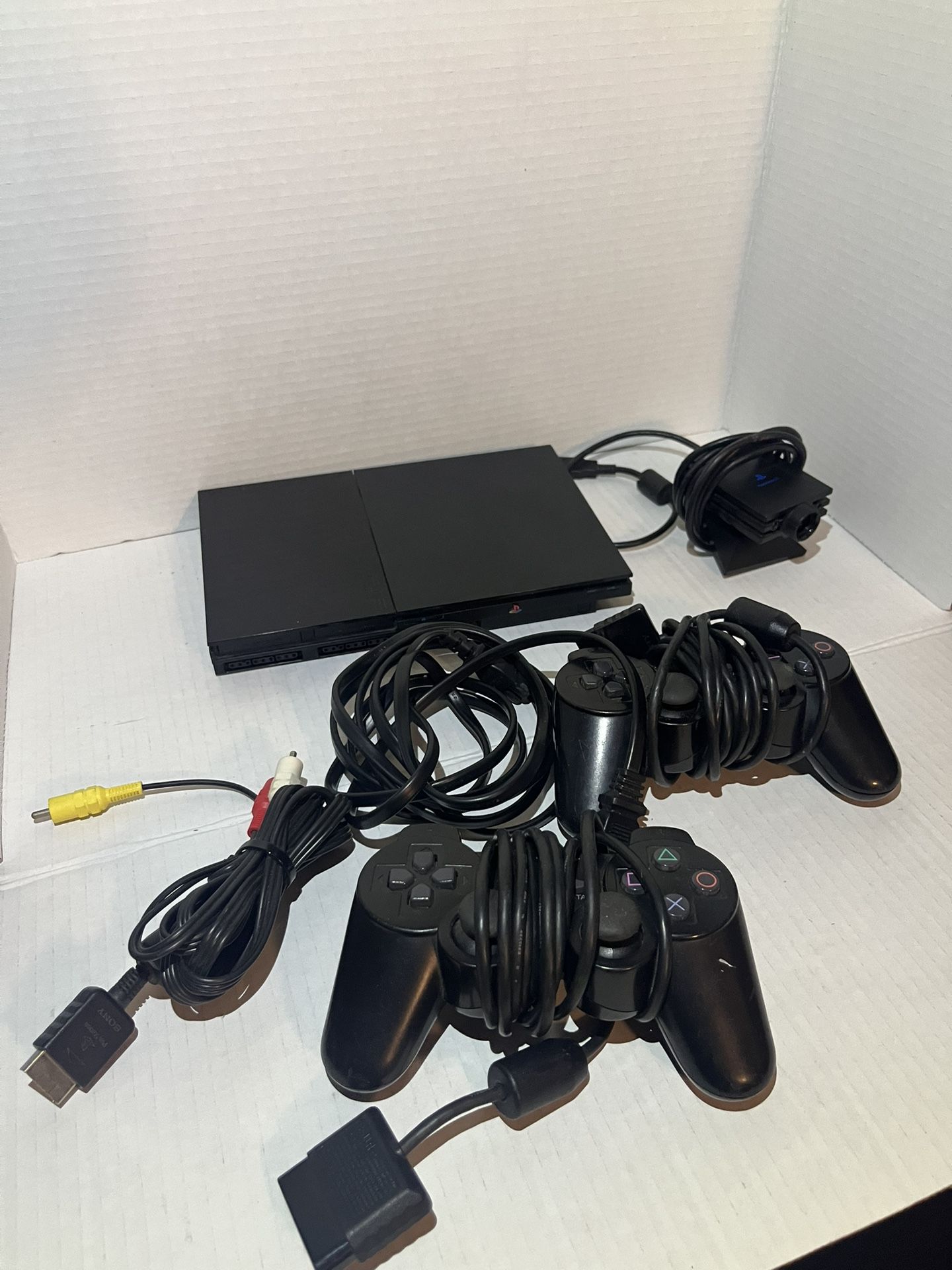 Working PlayStation 2 SLIM Console SCPH-75001 w/Controller Eyetoy And Power Cord