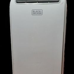 Portable Air Conditioner (16.5" x 14.06" x 27.09") in rooms up to 700 sq. ft. Requieres  Portable Air Conditioner Window Vent Kit