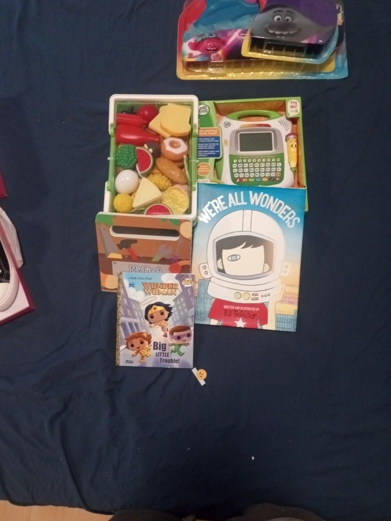 Kids Books/Toys