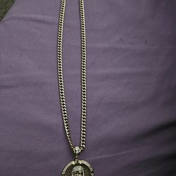 10k Gold Chain And Charm 
