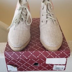 Women’s wedge heel Brand New