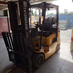 Hyundai Forklift 