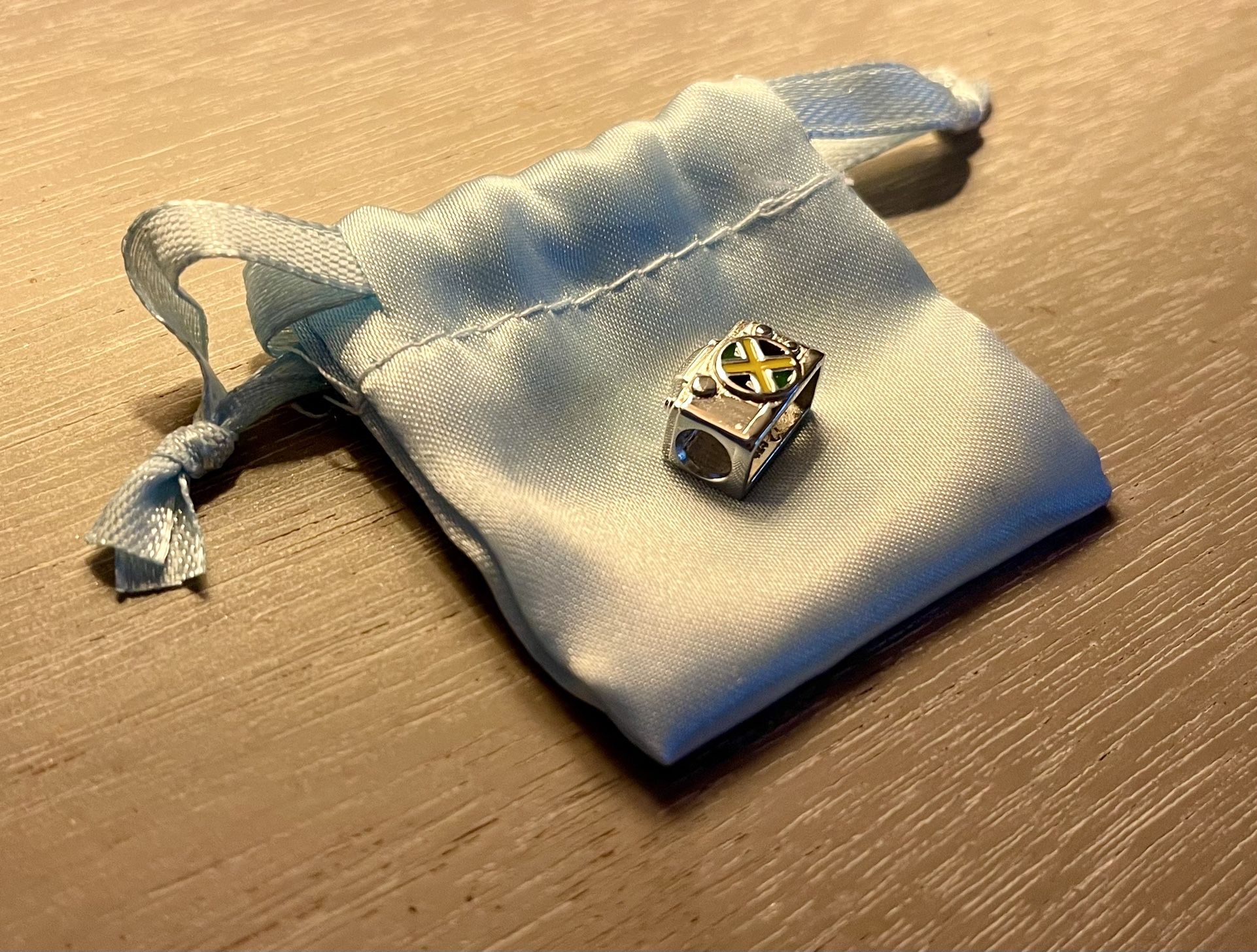 Camera Charm with Jamaican Flag By Pandora