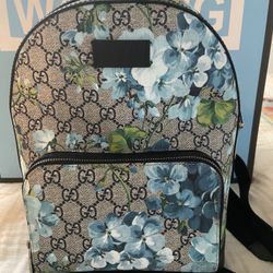 Gucci  Supreme Blooms Backpack 