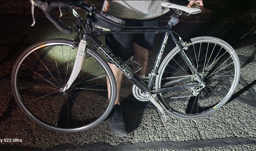 CANNONDALE R700 CAAD5 ROAD BIKE 