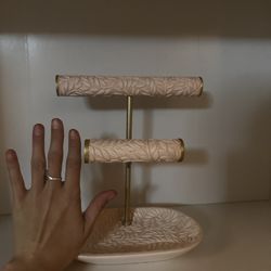 Like New Ring Holder $10 OBO