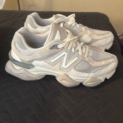 New Balance Womens Size 9.5w
