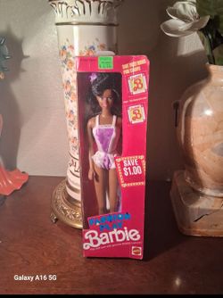 1990 Mattel Barbie Fashion Play African American Doll- FACTORY SEALED