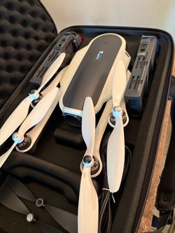 Gopro Karma Drone Xtra Batteries Gimball Propellers  Case