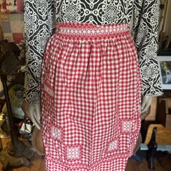Beautiful vintage apron