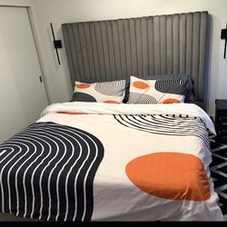 King Size Bed, Casper Mattress, & Bedding