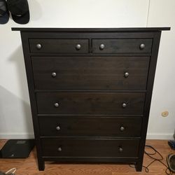 Dresser with 6 Drawers