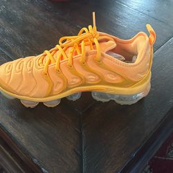 W Air Vapormax Plus Size 8 Women’s