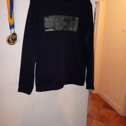 Adidas Hoodie (L)