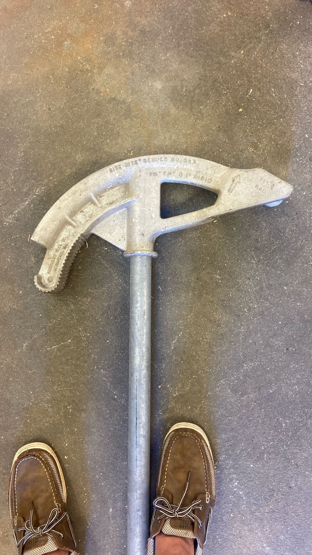 1 1/4”  EMT  Bender With Handle 