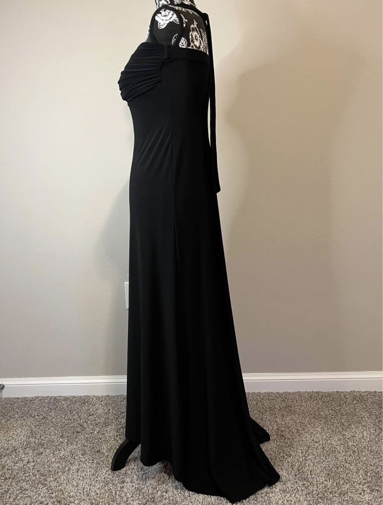 Women B. Smart Elegant Long Black Dress Gown Size 5 / 6