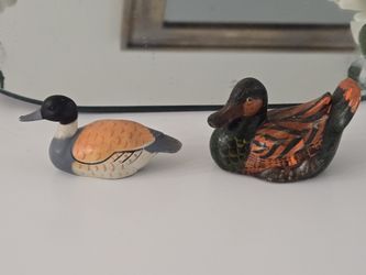 Small Duck Figurines