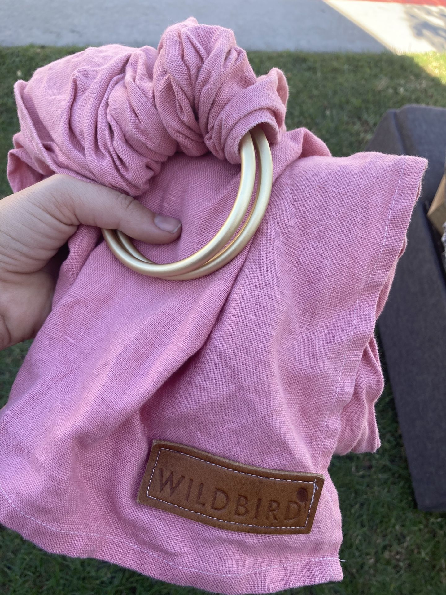 Wildbird Ring Sling Linen Pink W/ Gold Rings