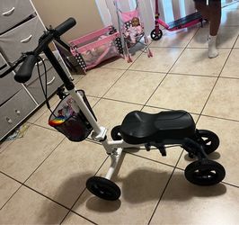 knee walker scooter