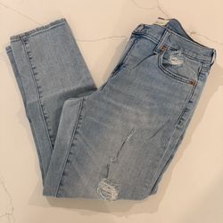 Gap 1969 Best Girlfriend Jeans Womens 30 Light Wash Distressed Slim