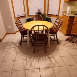 Round Kitchen Dining Table Set W 4 Chairs - Wood / Farmhouse