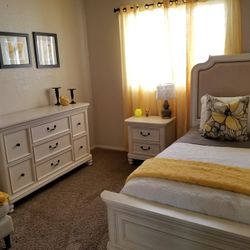 Twin Bedroom Set