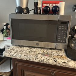 GE stainless steel countertop microwave