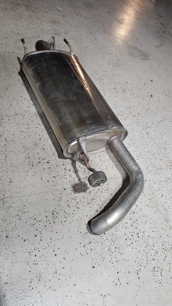 2.0l Subaru Muffler