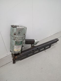 Hitachi  NR83A Nail Gun