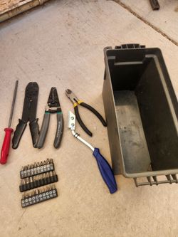 Tools and accessories (read description)