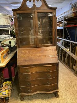 Antique Furniture Display