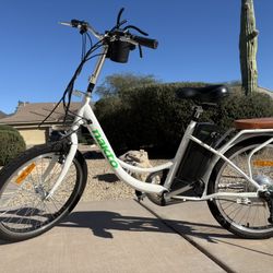NAKTO CAMEL 2 Step-Thru 26" - 48V, 10Ah, 500W Hub Motor Electric Cruiser Bike