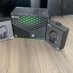 $550 Xbox And Bluetooth Headphones Bundle